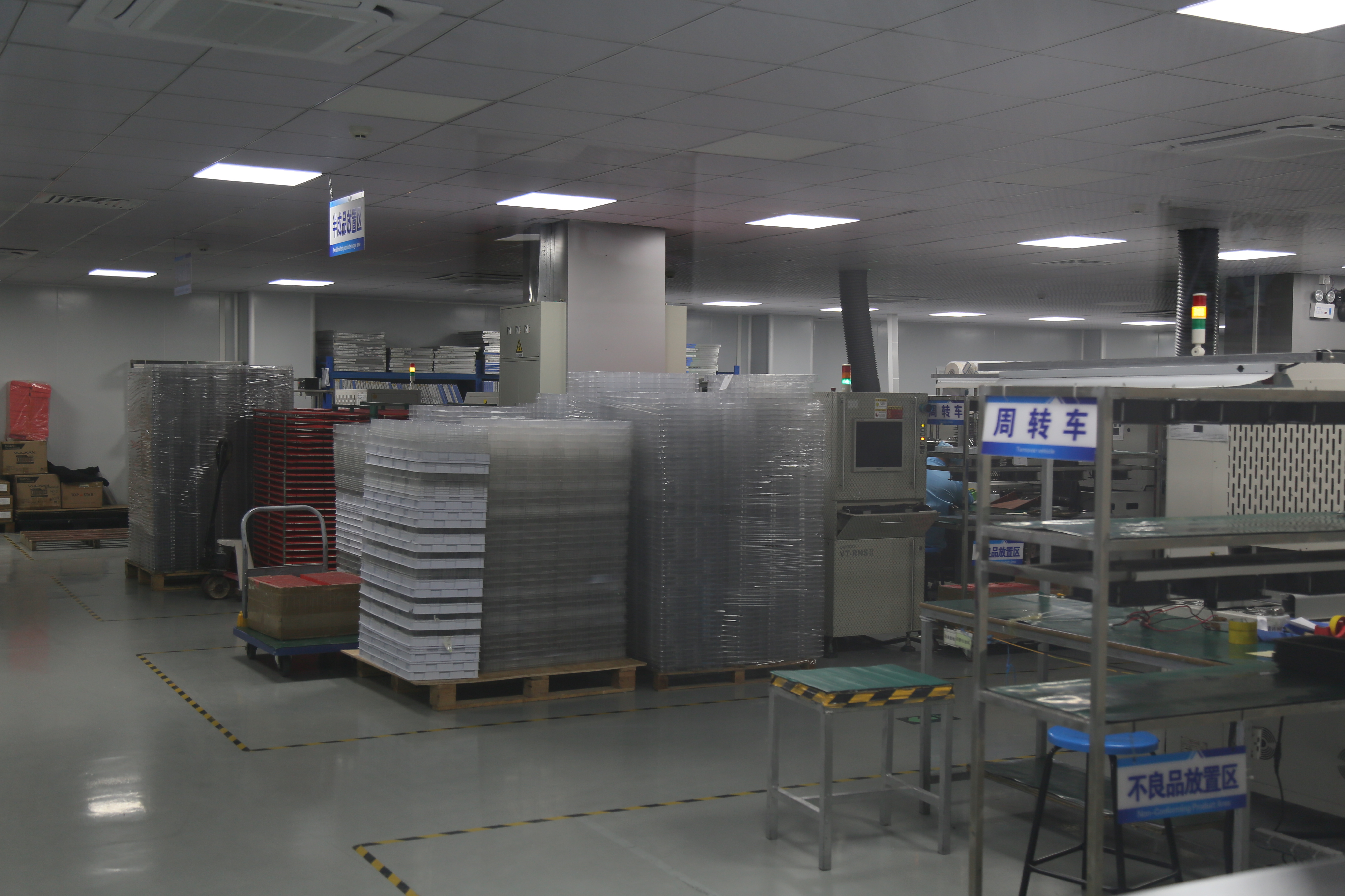 凰津光電LED顯示屏工廠一角